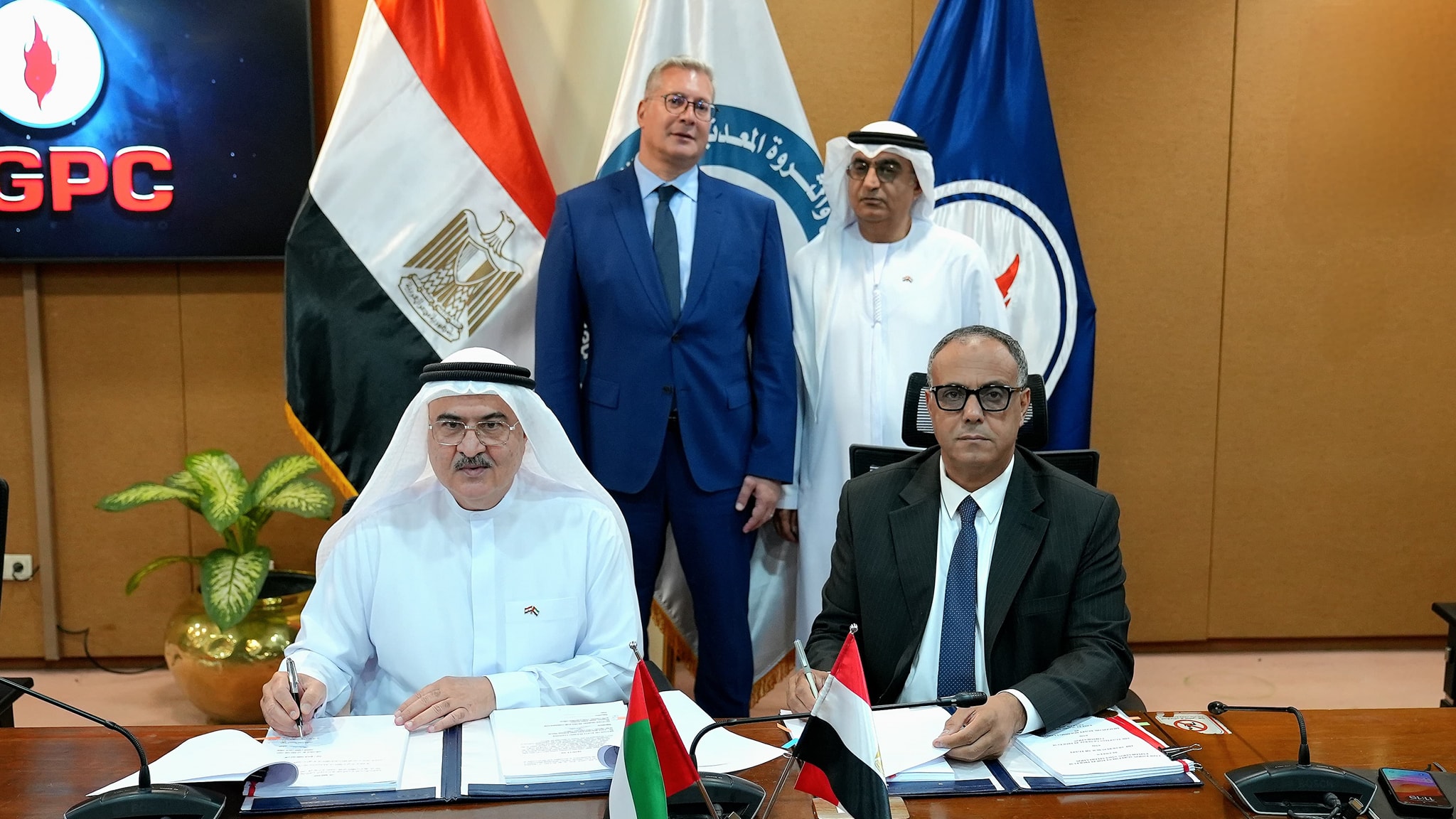 Egypt signs three new oil, gas exploration agreements worth USD 121 million