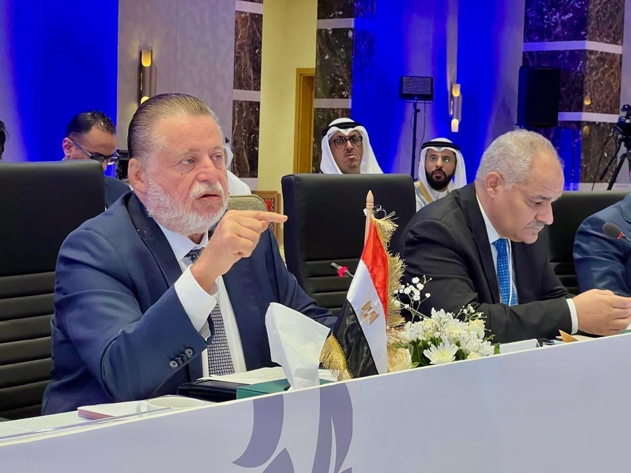 حسن عبد الله : الحروب التجارية تتطلب استجابة دقيقة وفورية من البنوك المركزية