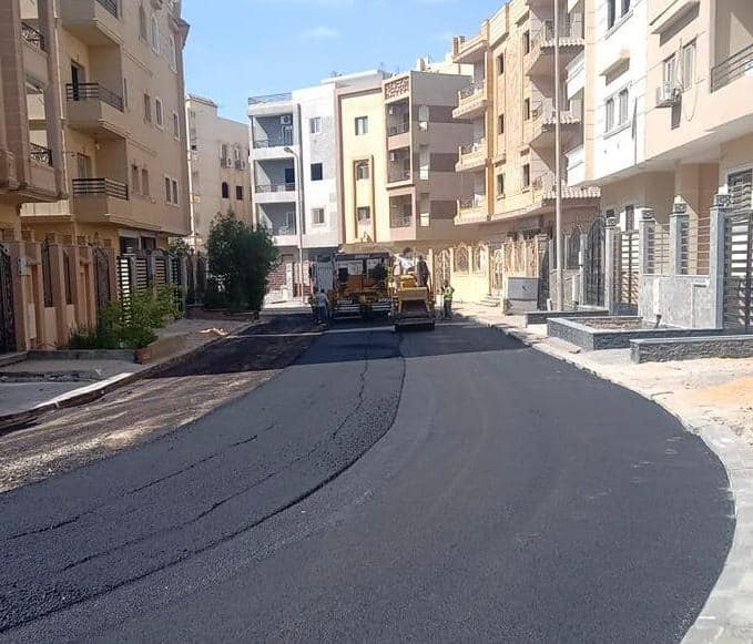 متابعة أعمال تطوير محور محمد بن زايد الرابط بين القاهرة الجديدة والعاصمة الإدارية