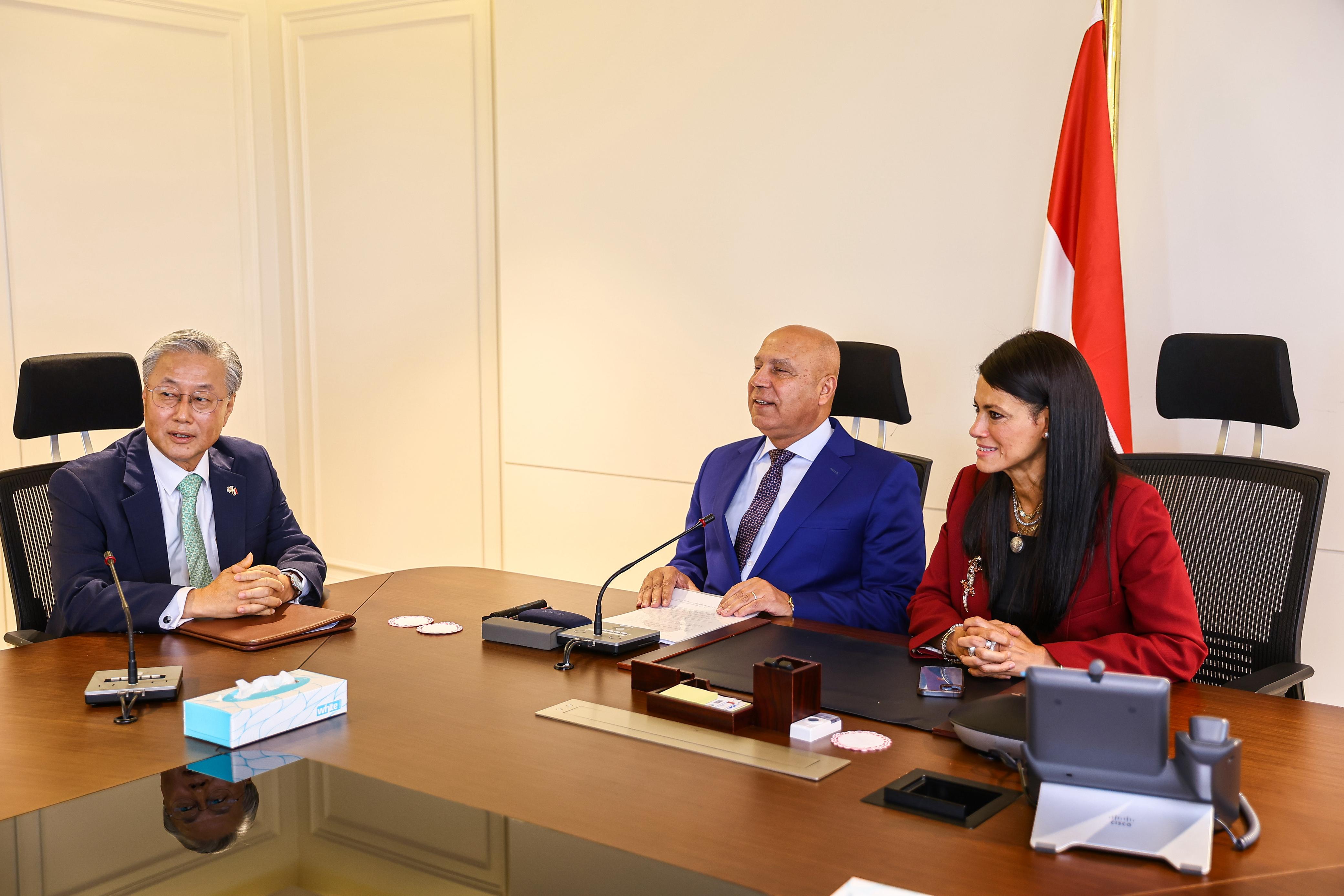 اتفاقية بين مصر وكوريا لتعزيز التدريب المهني في تقنيات السيارات الكهربائية