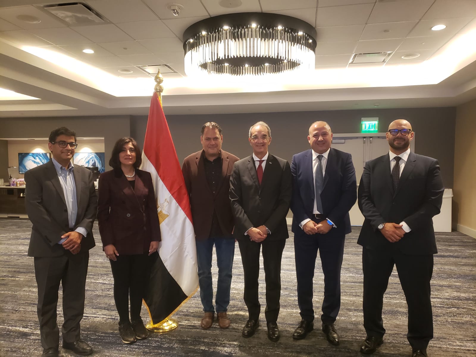 وزير الاتصالات يبحث مع شركات أمريكية توسيع الاستثمارات والتعاون في الذكاء الاصطناعي والتعهيد