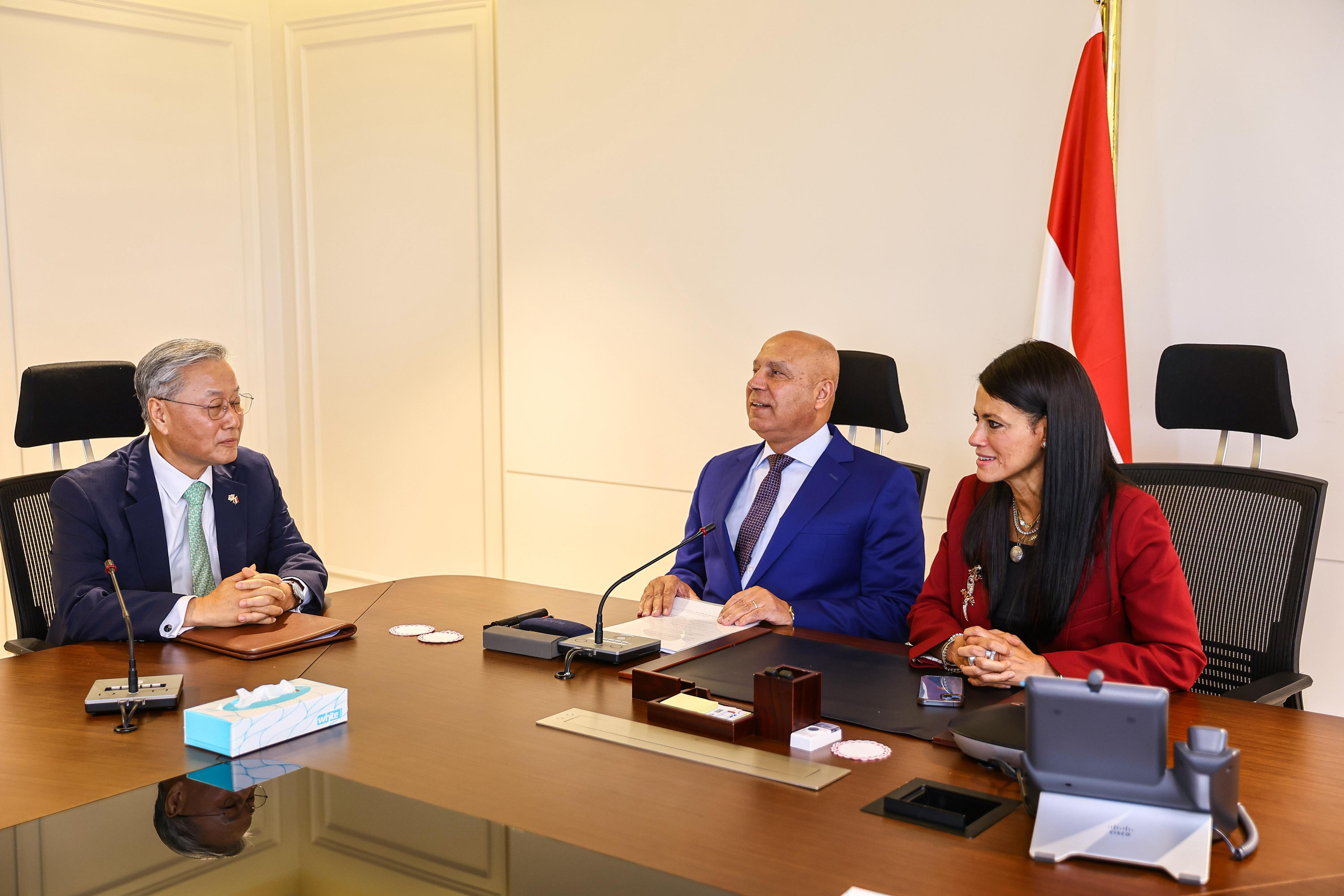 الوزير: تعاون مع كوريا لإعداد كوادر فنية لصيانة السيارات الكهربائية في مصر