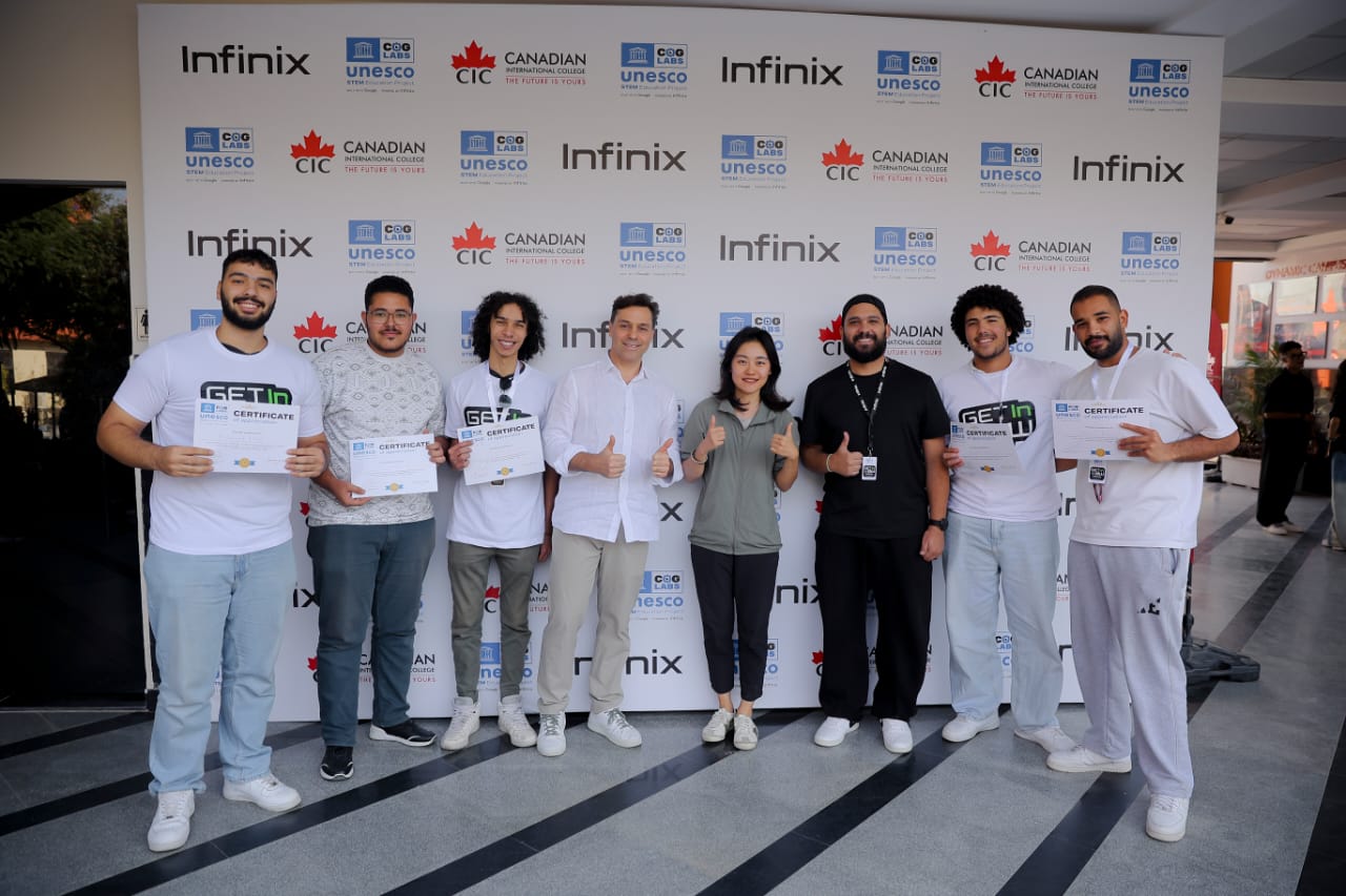 انفينيكس تنظم ورشة عمل للذكاء الاصطناعي والروبوتات بالتعاون مع اليونسكو بالجامعة الكندية بالقاهرة