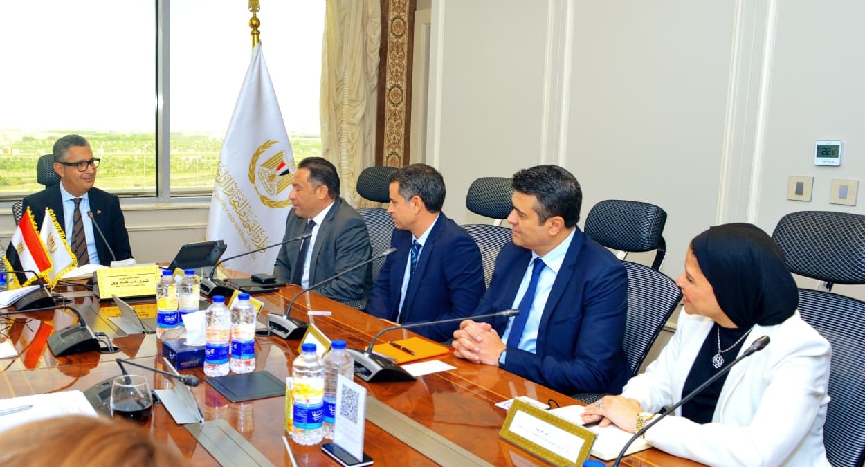 أورانج مصر والتموين في شراكة لتطوير مشروع كاري أون