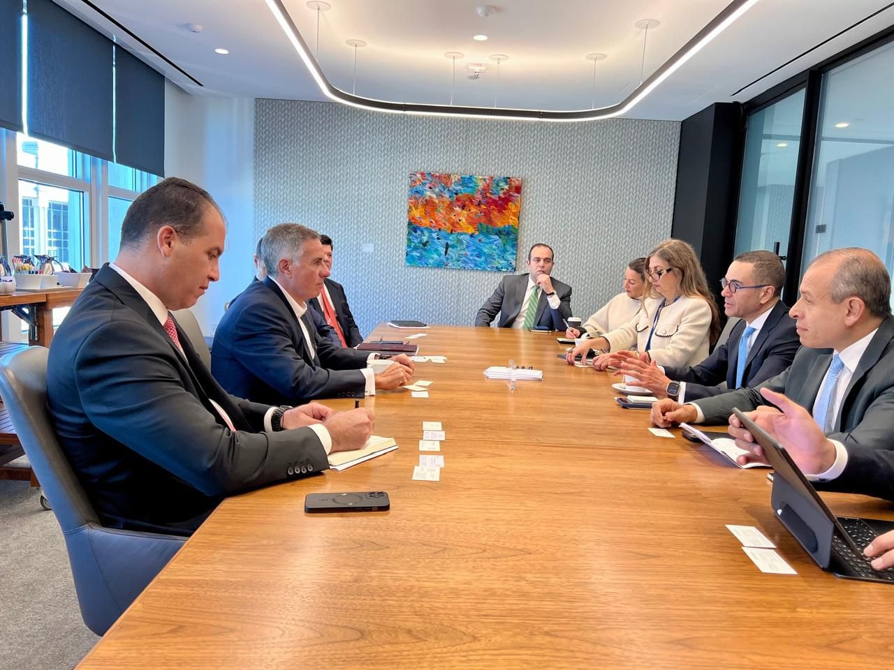 جيه بي مورجان تشيس تتطلع لتعزيز التعاون مع مصر في التمويل والاستشارات الاستثمارية