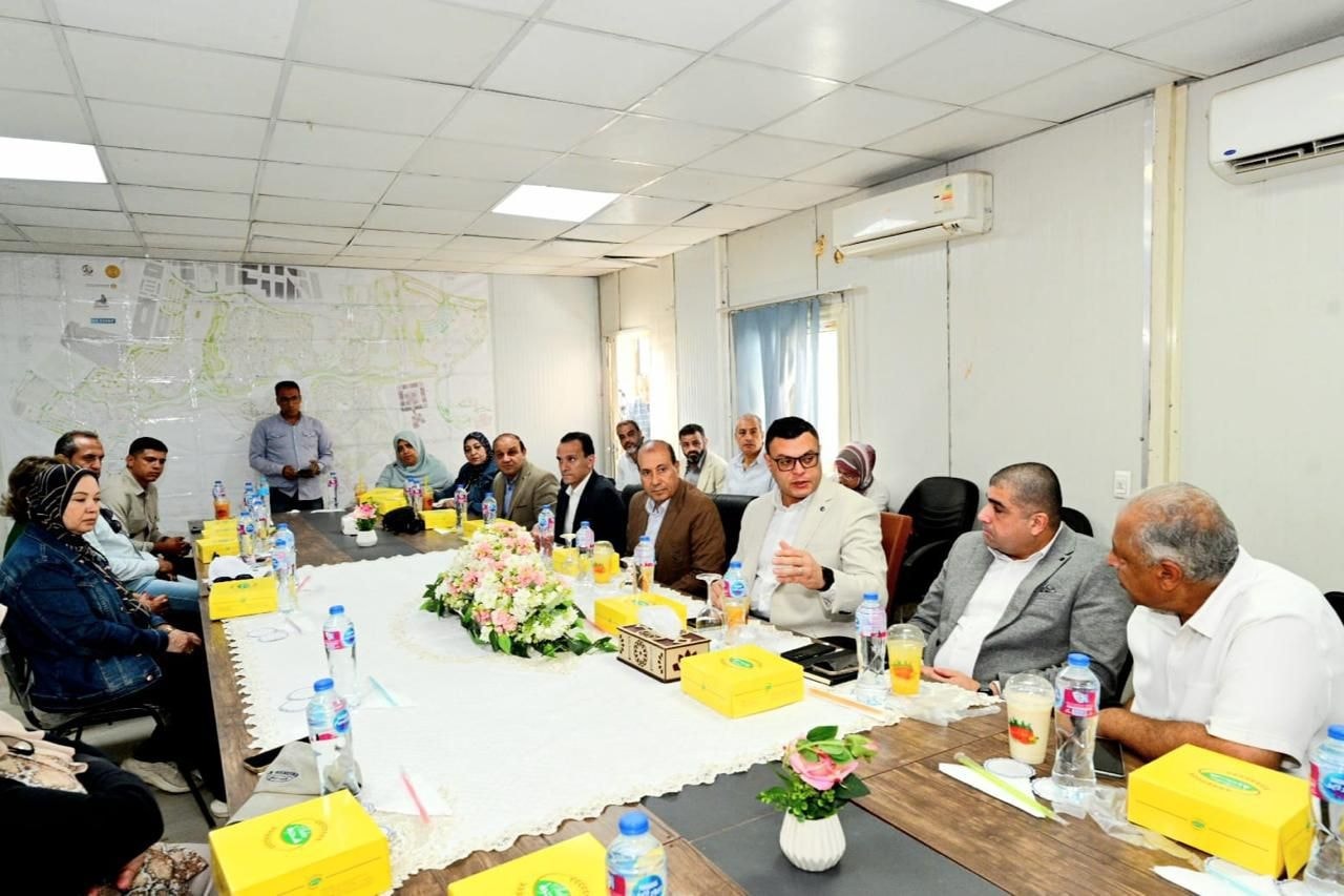 وزير الإسكان يتابع أعمال مشروع حدائق تلال الفسطاط