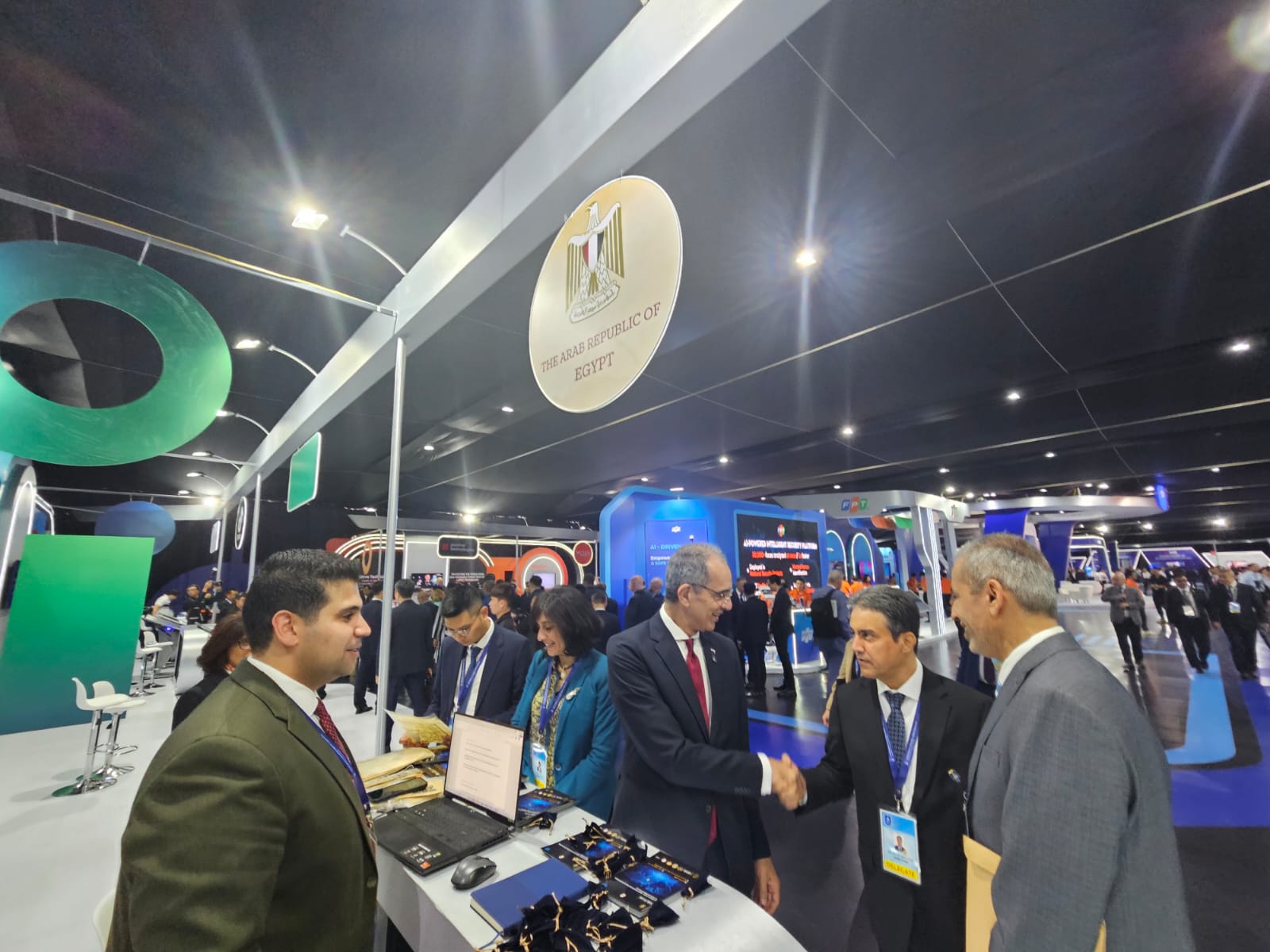 ضمن فعاليات مراسم التوقيع على اتفاقية الأمم المتحدة لمكافحة الجريمة السيبرانية التى تستضيفها العاصمة الفيتنامية هانوى