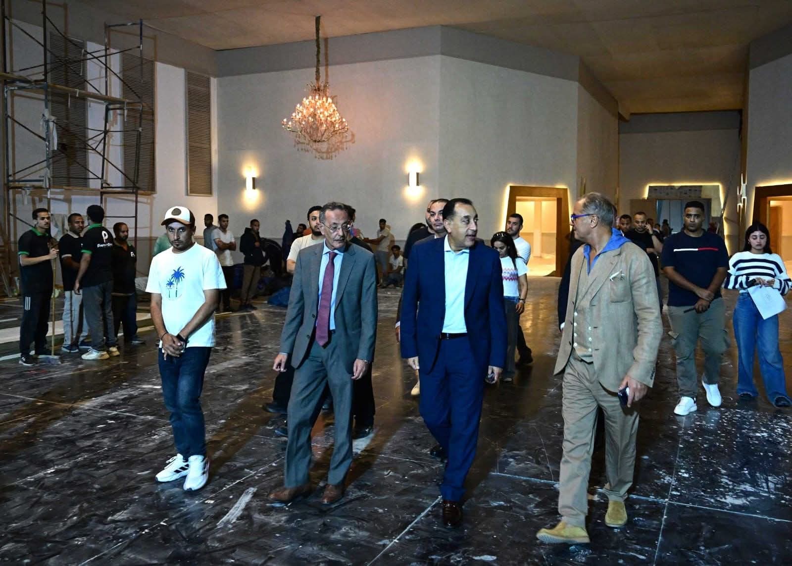 جولة ليلية لرئيس الوزراء لمتابعة التجهيزات النهائية لافتتاح المتحف الكبير