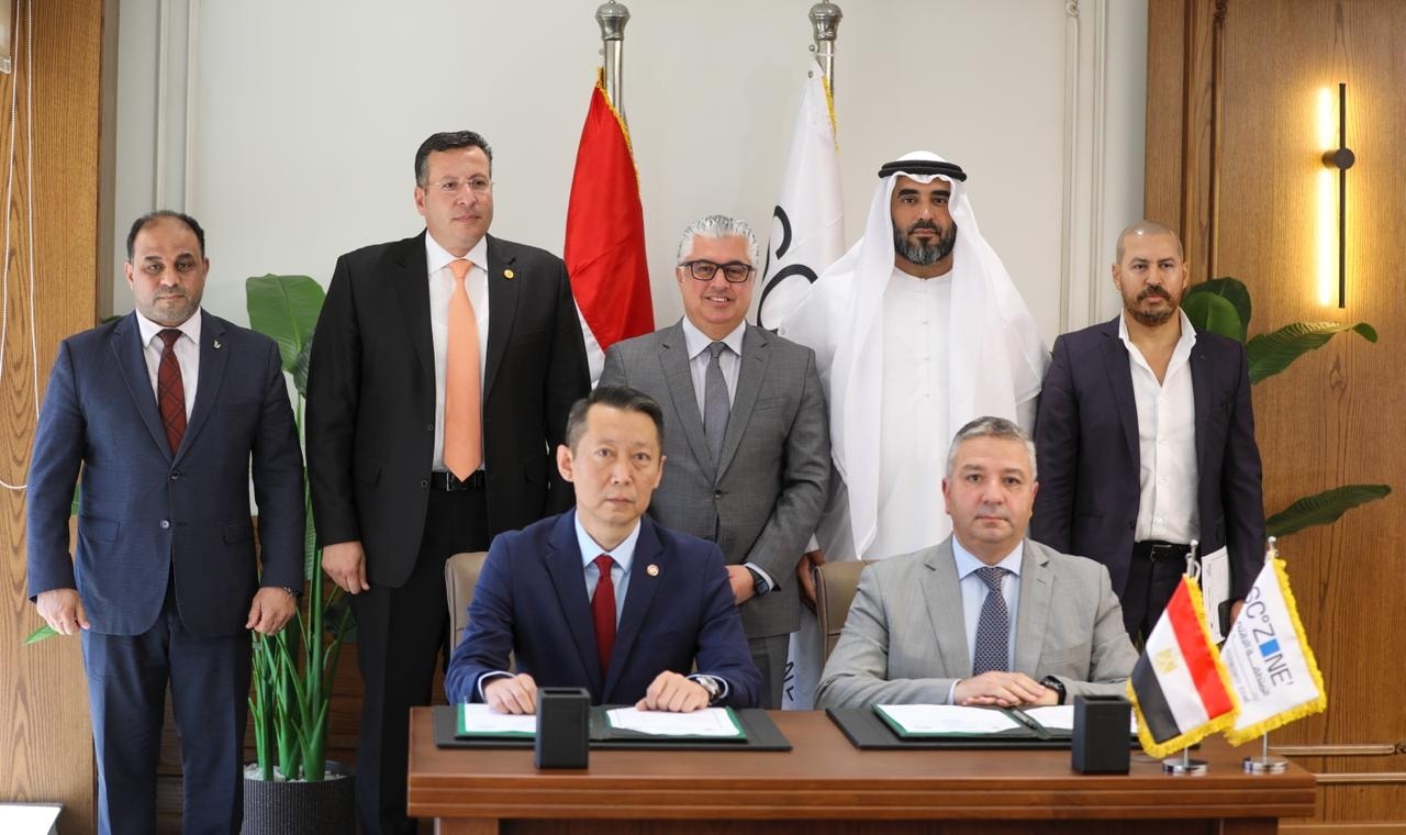 تعاون بين كيميت للصناعات والقلعة رد فلاج بمنطقة السخنة الصناعية