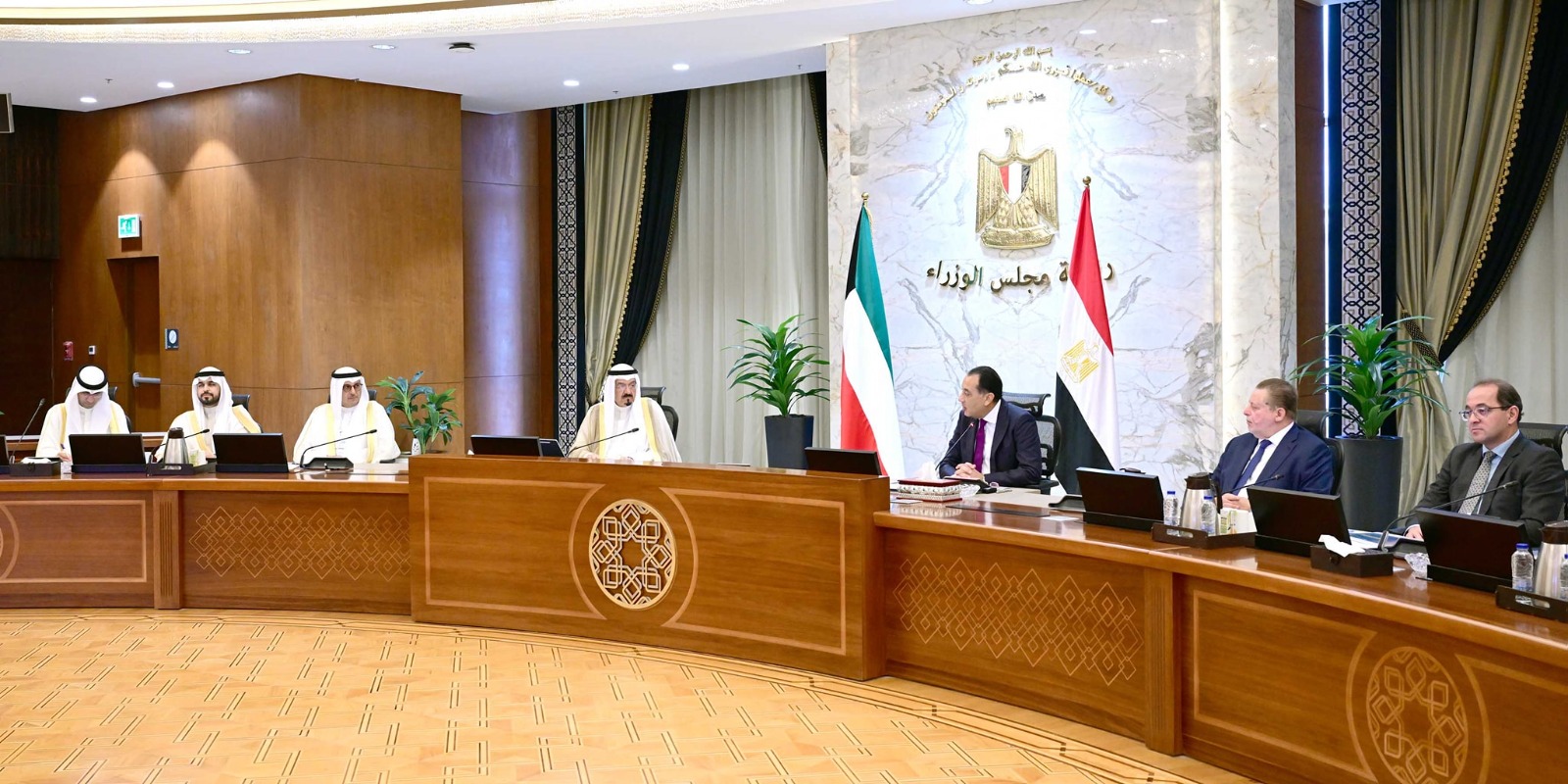 وزير المالية يعرض فرصا استراتيجية على الجانب الكويتي