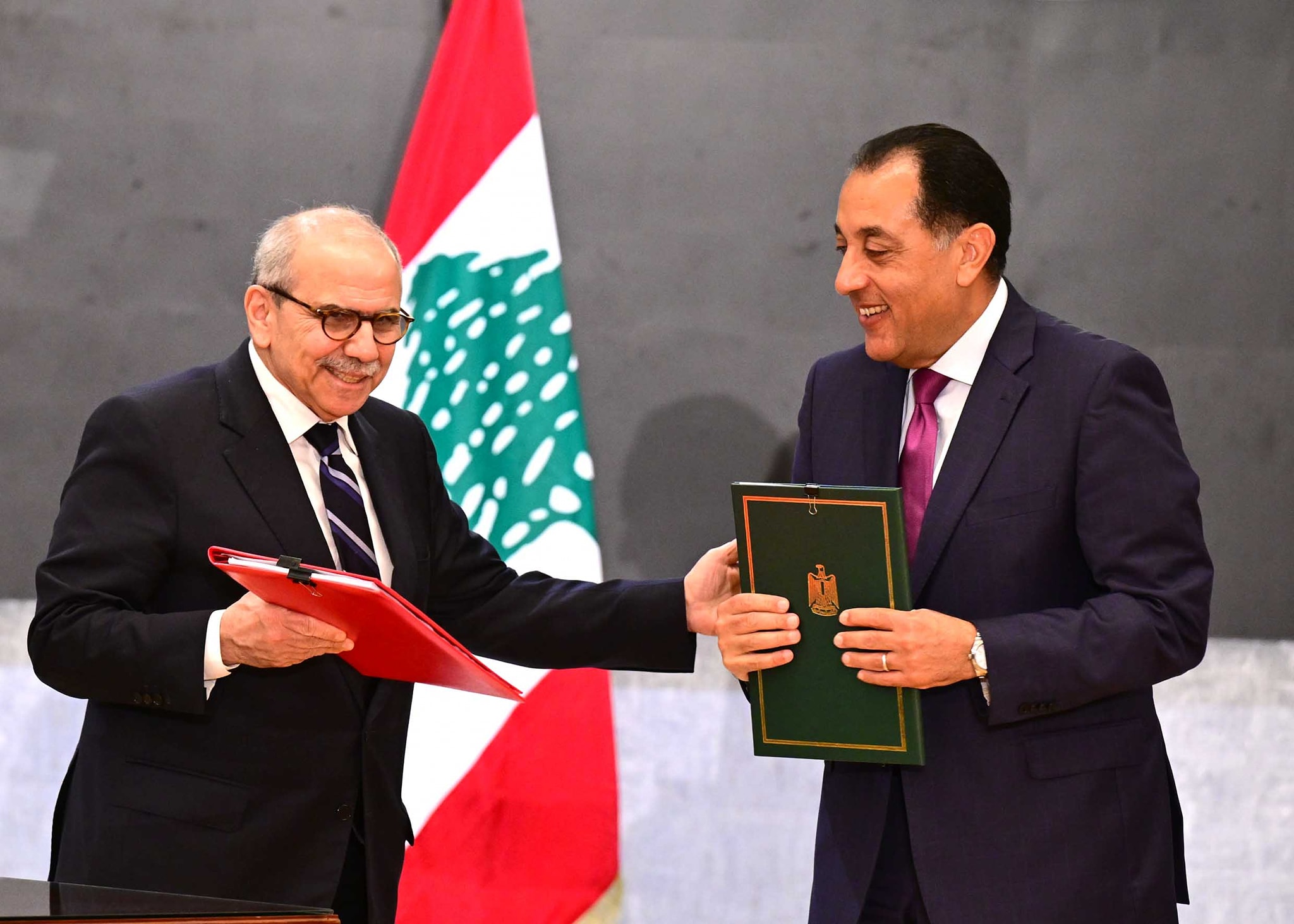 Egypt, Lebanon sign series of cooperation deals at Cairo summit