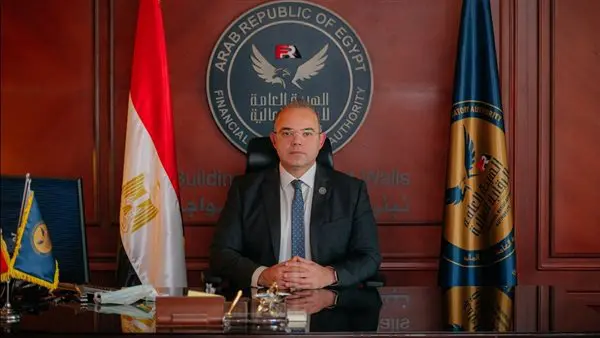 رئيس الوزراء يُصدر النسخة المُحدثة من معايير المراجعة المصرية المُقترحة من هيئة الرقابة المالية بعد 17 عامًا من إصدارها