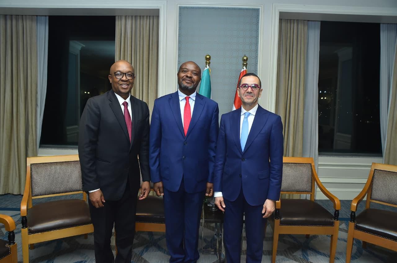 وزير الاستثمار والتجارة الخارجية يلتقى وزير التجارة والصناعة بدولة جنوب أفريقيا لبحث سبل تعزيز العلاقات الاقتصادية بين البلدين