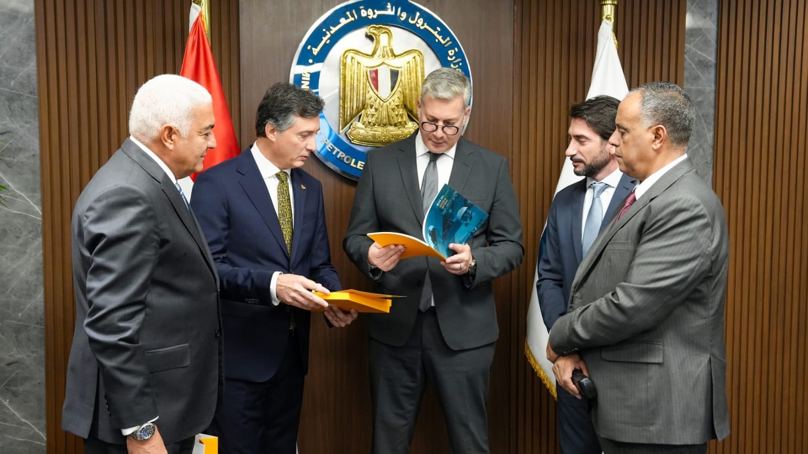 مصر تمد التزام خليج السويس ودلتا النيل مع إيني الإيطالية حتى 2040