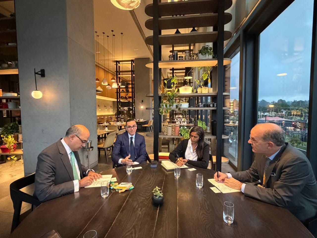 Investment Minister discusses growth strategy with BCG in South Africa