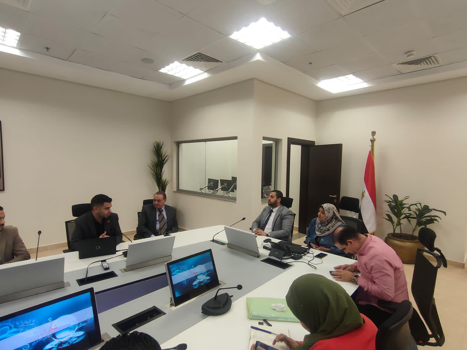 "هيئة المجتمعات العمرانية الجديدة" تعقد إجتماعا موسّعا للغرفة الرئيسية للأزمات لمناقشة آليات التطوير