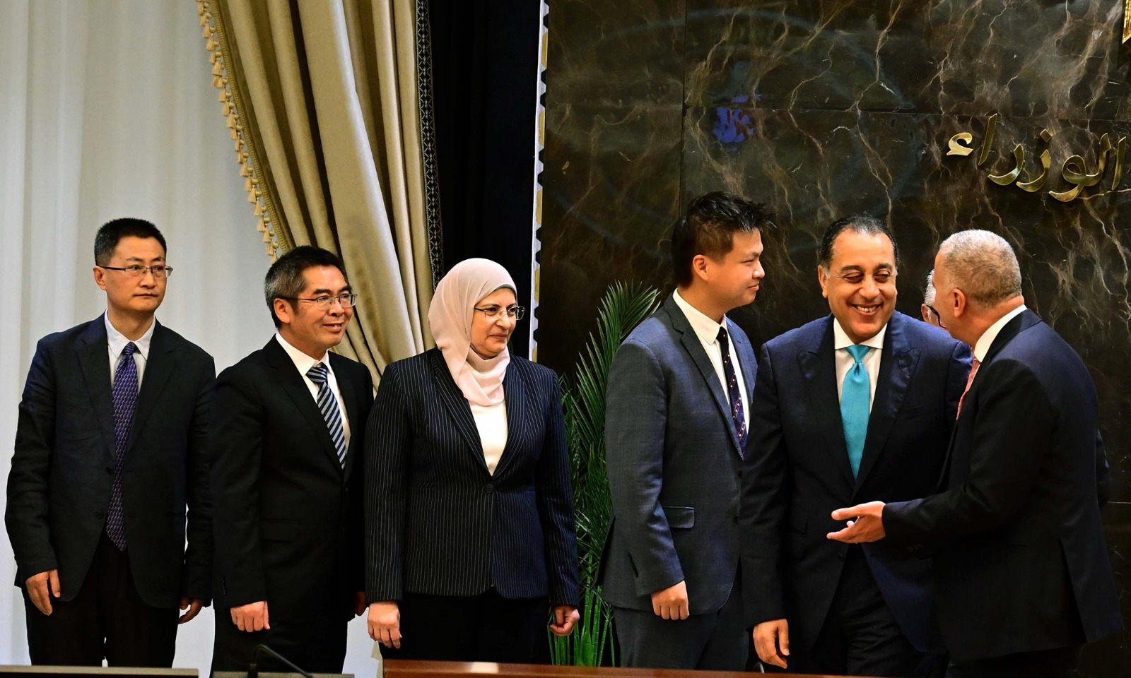 بتكلفة مليار دولار : مجمع متكامل للصناعات الكيميائية الفوسفاتية باقتصادية قناة السويس