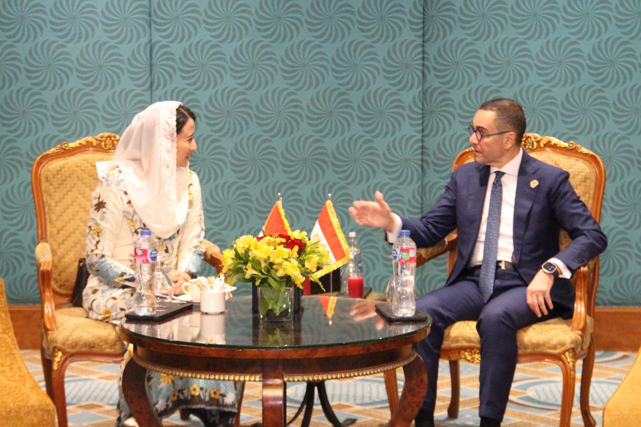 وزير الاستثمار والتجارة يلتقي نائبة وزير تجارة إندونيسيا لبحث تعزيز العلاقات التجارية والاستثمارية بين البلدين