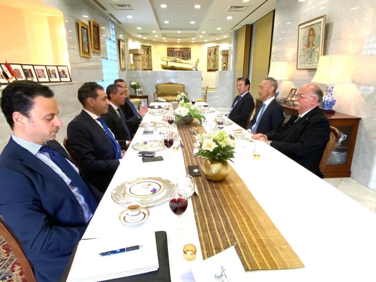 محادثات لزيادة استثمارات شركة تويوتا في مصر