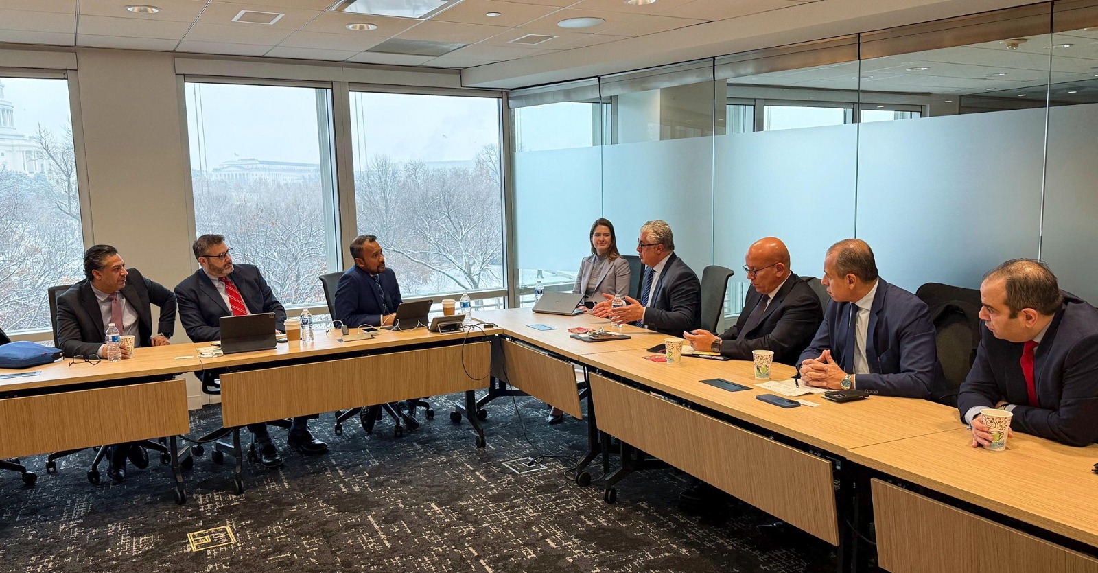 رئيس اقتصادية قناة السويس يستعرض الفرص الاستثمارية أمام مؤسسات وشركات أمريكية