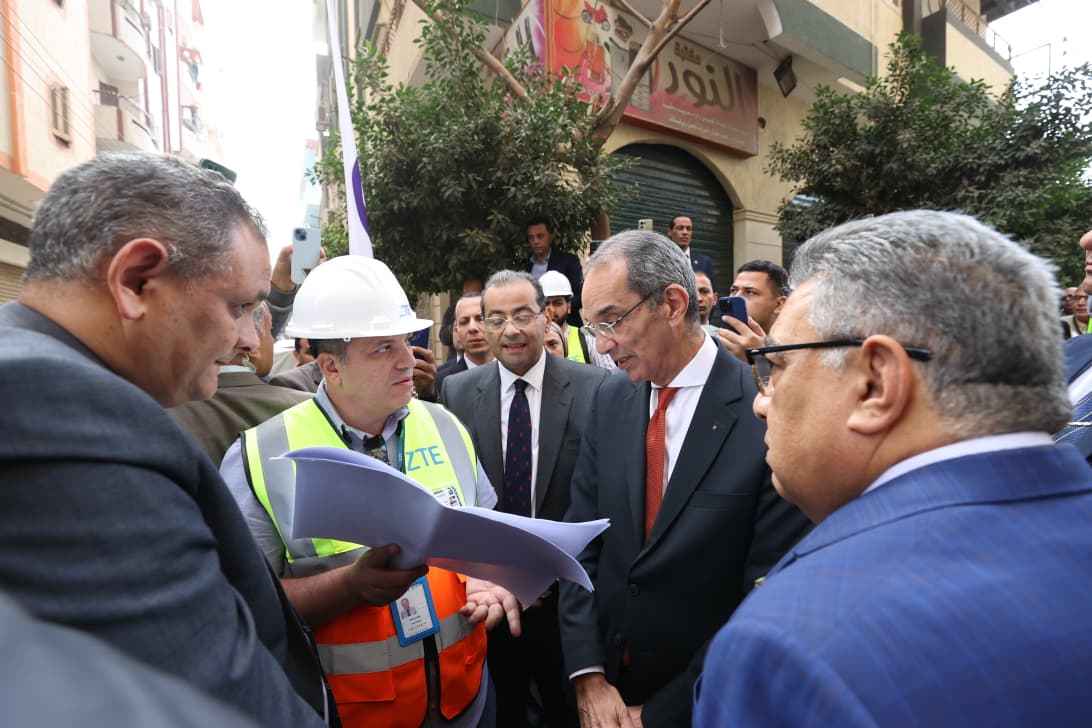 عمرو طلعت يزور الدقهلية لافتتاح مشروعات الاتصالات ويتفقد تطوير الشبكات ويشيد بجهود qTech في تصدير الخدمات الرقمية