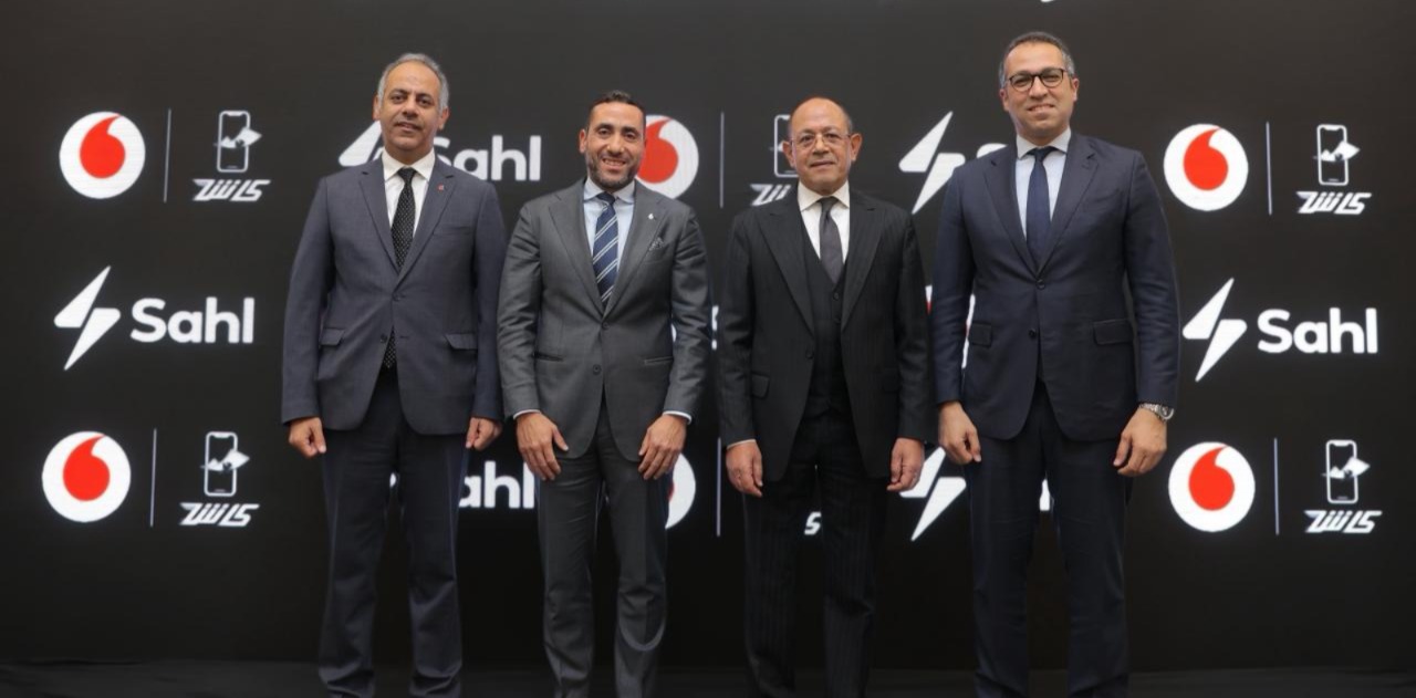 شراكة بين «سهل» و«ڤودافون كاش» لإتاحة خدمة شحن جميع كروت الكهرباء فى مصر عبر تطبيق «أنا ڤودافون»