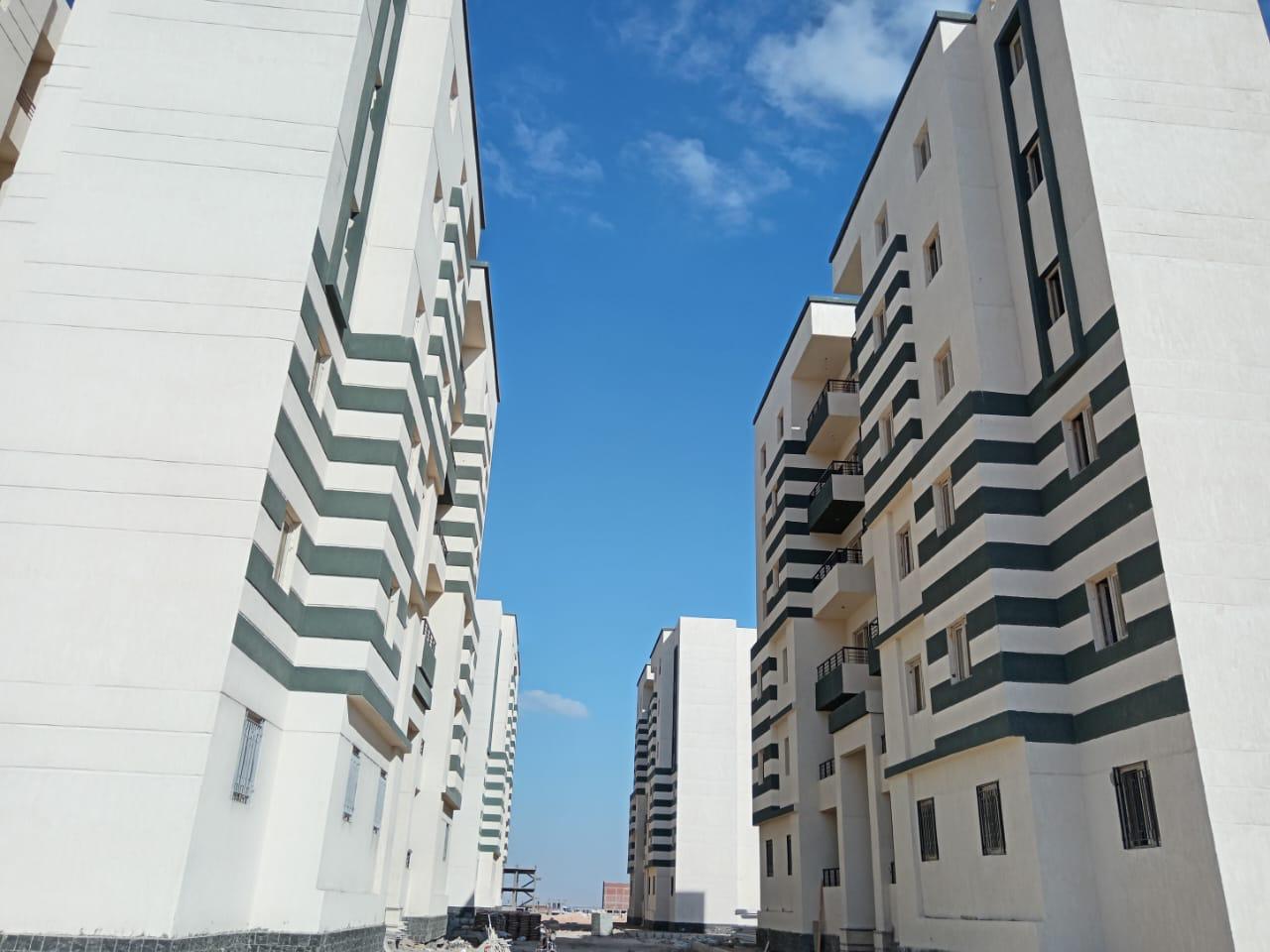 وزير الإسكان يتابع موقف مشروعات وحدات المبادرة الرئاسية" سكن لكل المصريين"  بعددٍ من المدن الجديدة