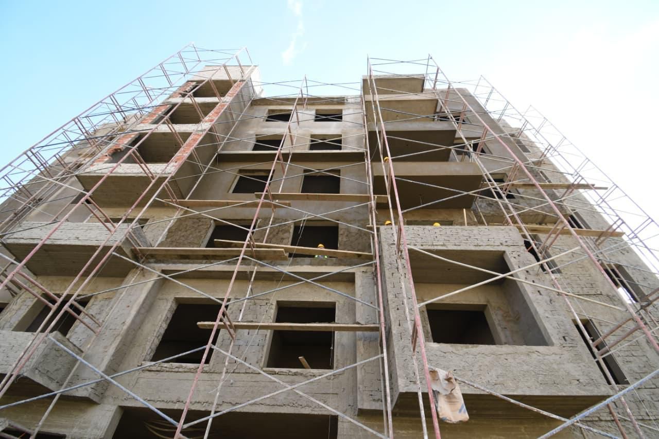 وزير الإسكان يتفقد مشروعات "جنة" و "ديارنا" و"دار مصر" بالقاهرة الجديدة