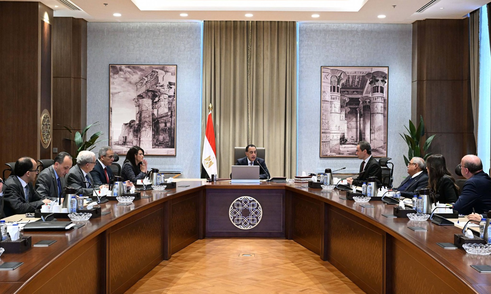 PM oversees performance push for Egypt economic bodies