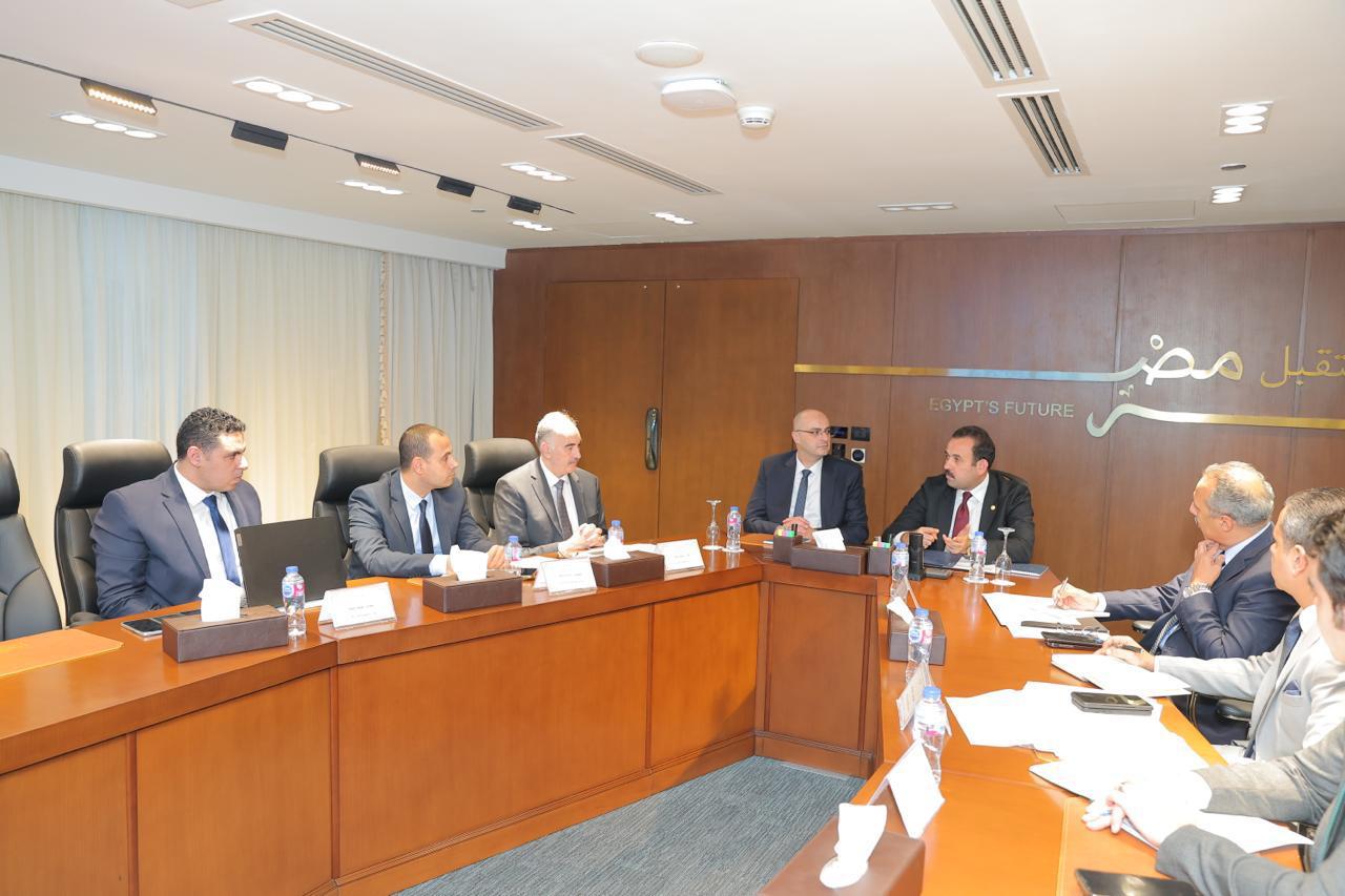 رئيس جهاز مستقبل مصر يجتمع بالرئيس التنفيذي لـ«تنظيم الاتصالات» لبحث دعم البنية التحتية الذكية للمشروعات التنموية