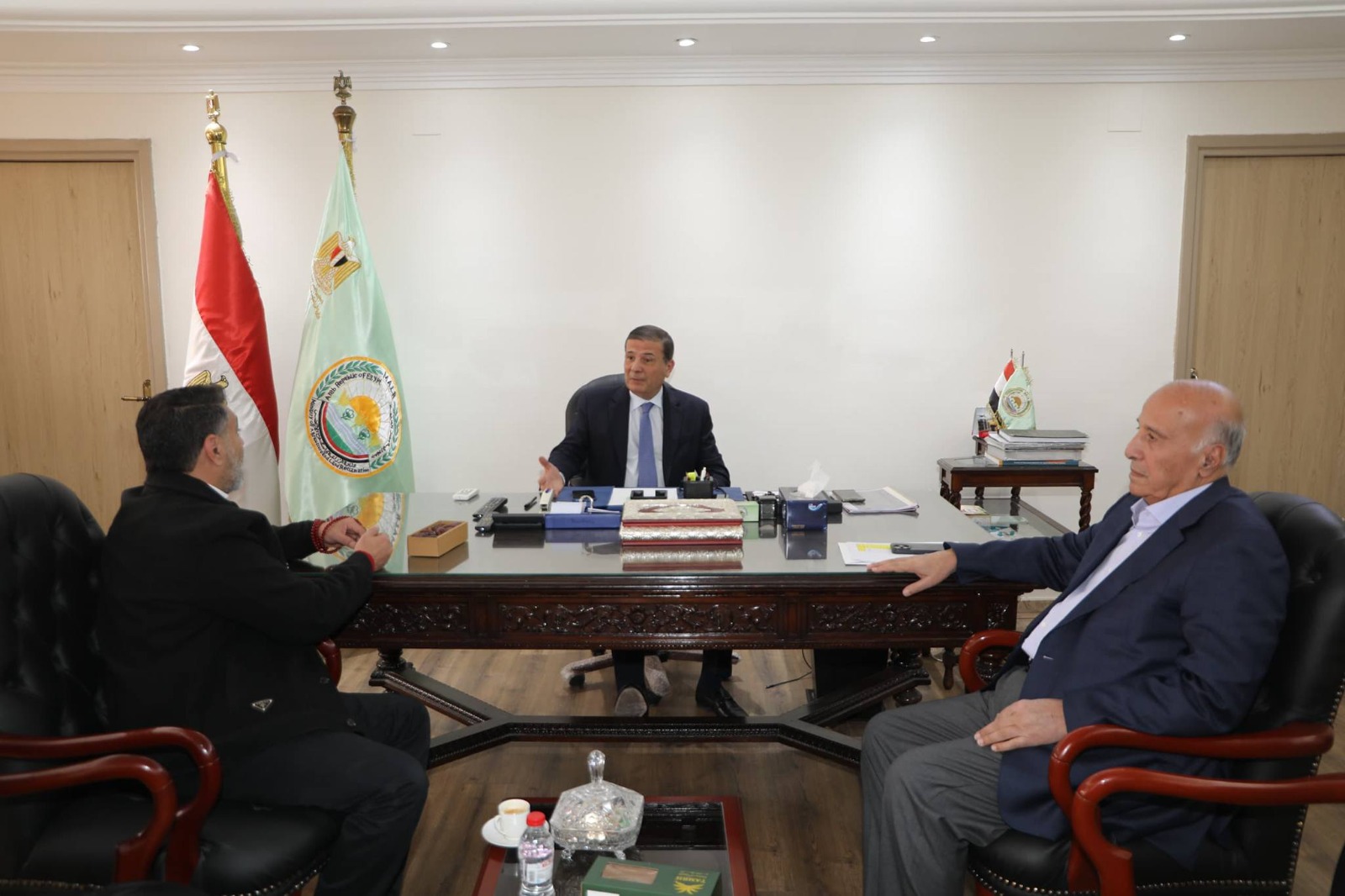 Agriculture Minister meets poultry leaders amid price rumors