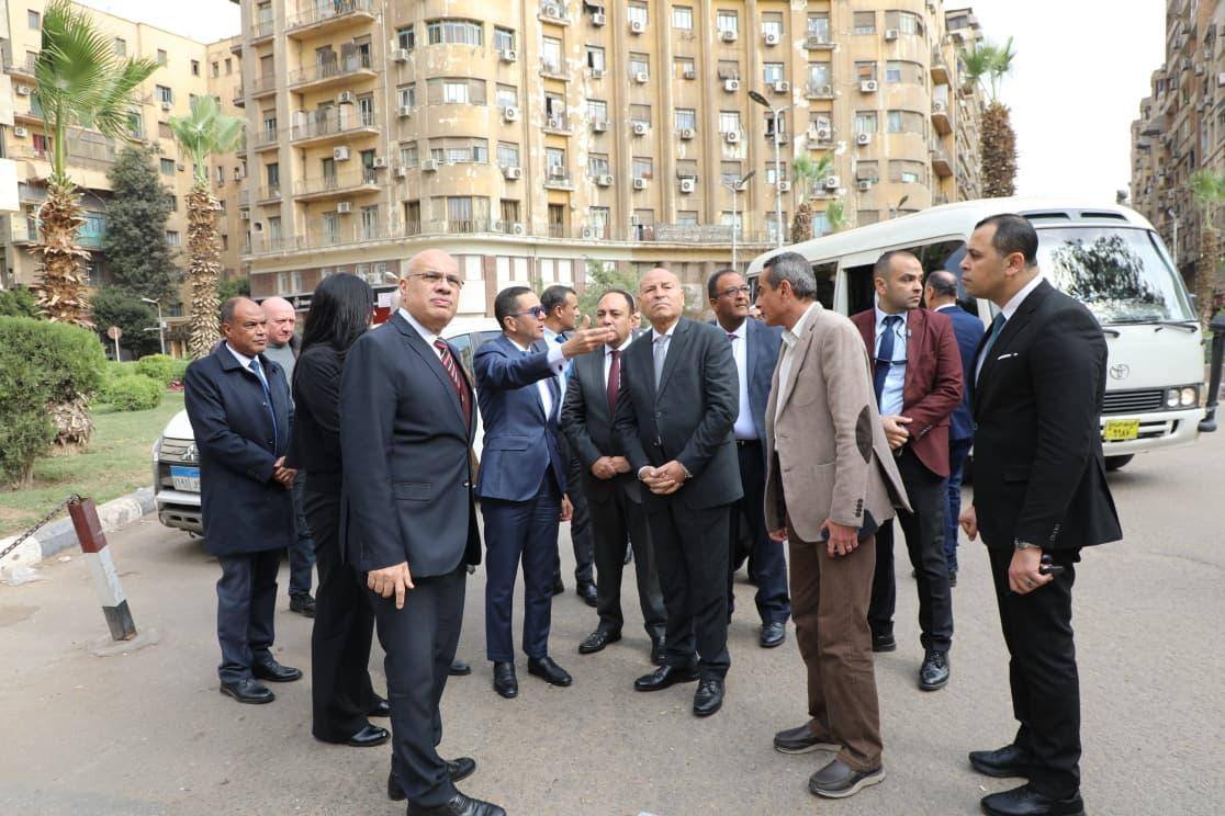 جولة تفقدية لوزير الاستثمار ومستشار الرئيس ومحافظ القاهرة في مربع الوزارات