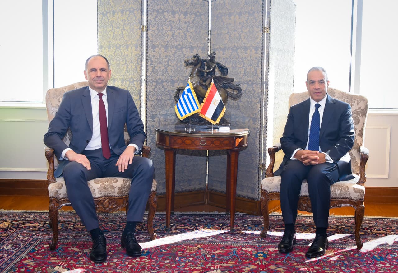 Egypt, Greece FMs discuss energy links, migration ties