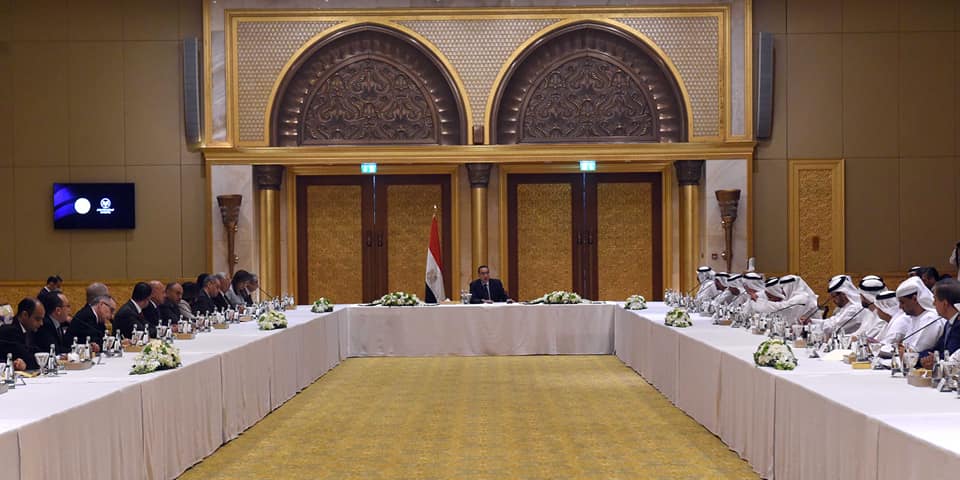 رئيس الوزراء يجتمع بالمستثمرين الإماراتيين