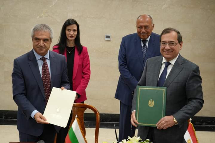 خلال توقيع مذكرة التفاهم بين مصر وبلغاريا