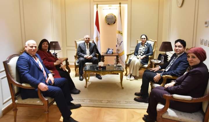 أعضاء مجلس النواب عن محافظة دمياط خلال لقاء الوزير