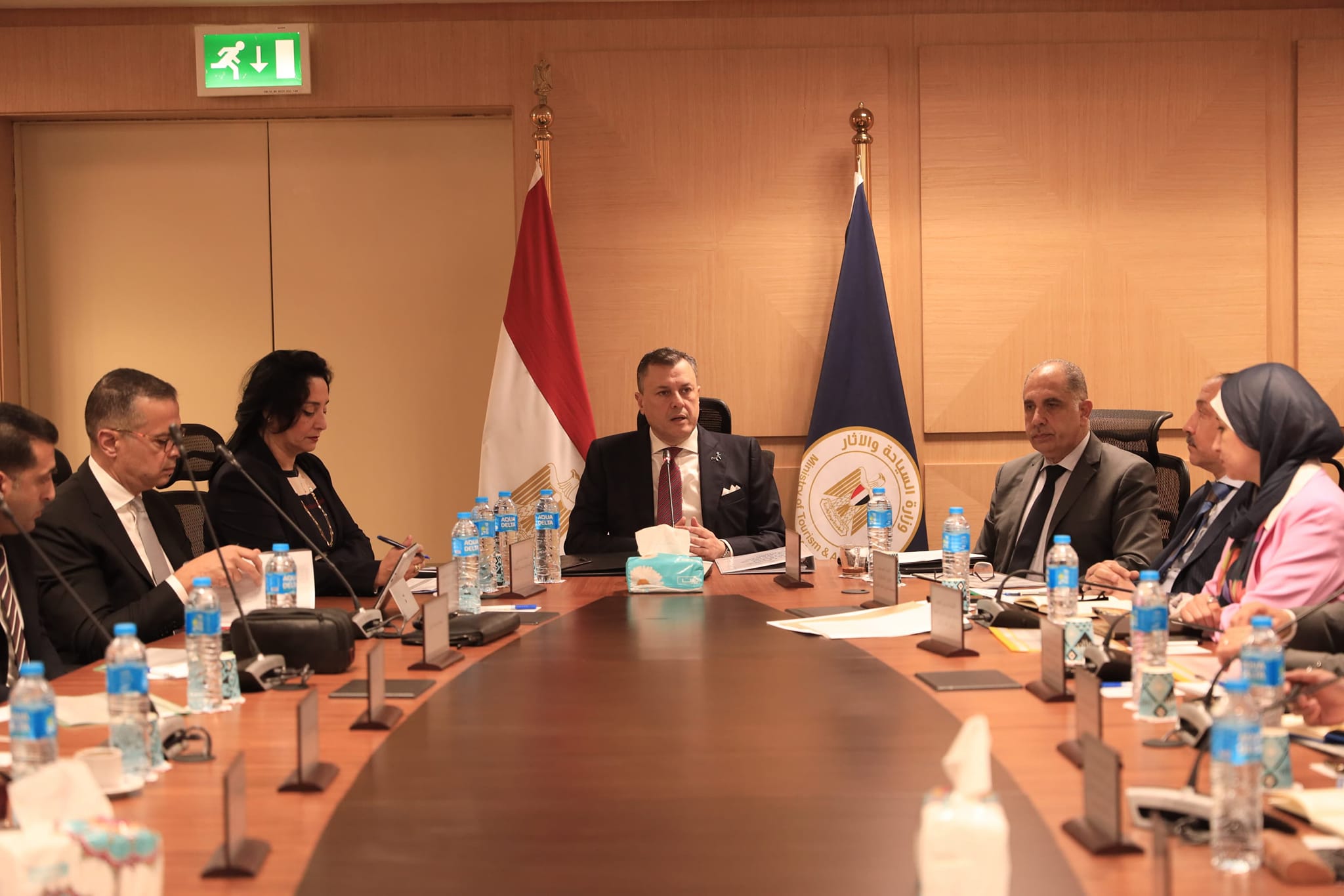 السياحة النيلية تصدرت اجتماع وزير السياحة مع عدد من ممثلي الوزارات الأخرى