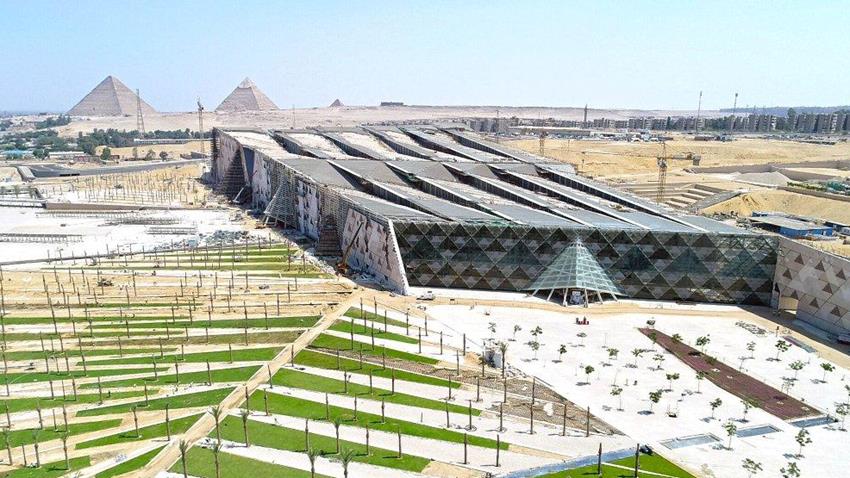 العالم يترقب افتتاح المتحف المصري الجديد الذي يعد أحد المنشآت الخضراء