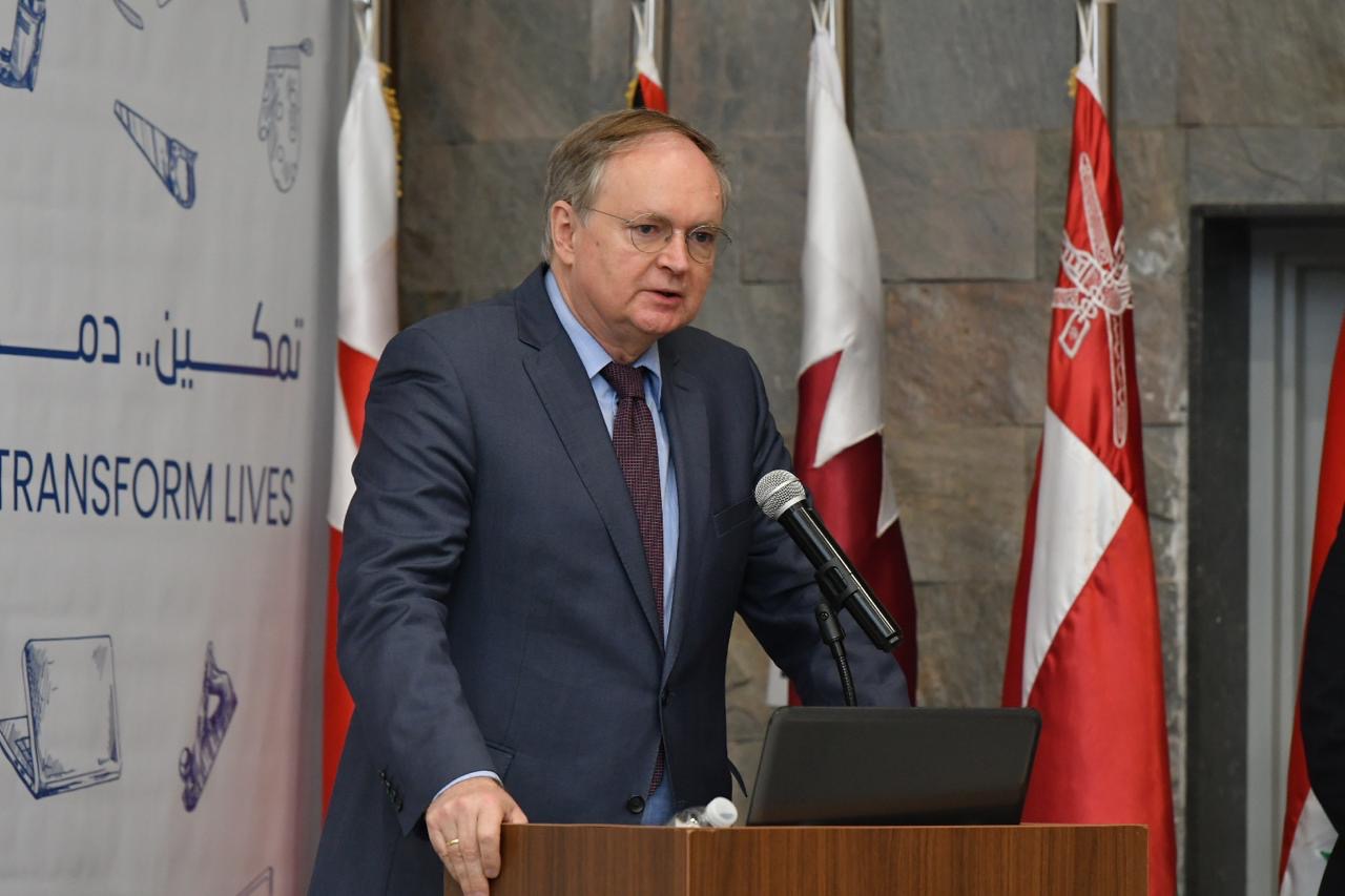 سفير الاتحاد الأوروبي يتحدث في احتفال إطلاق برنامج دعم اللاجئين